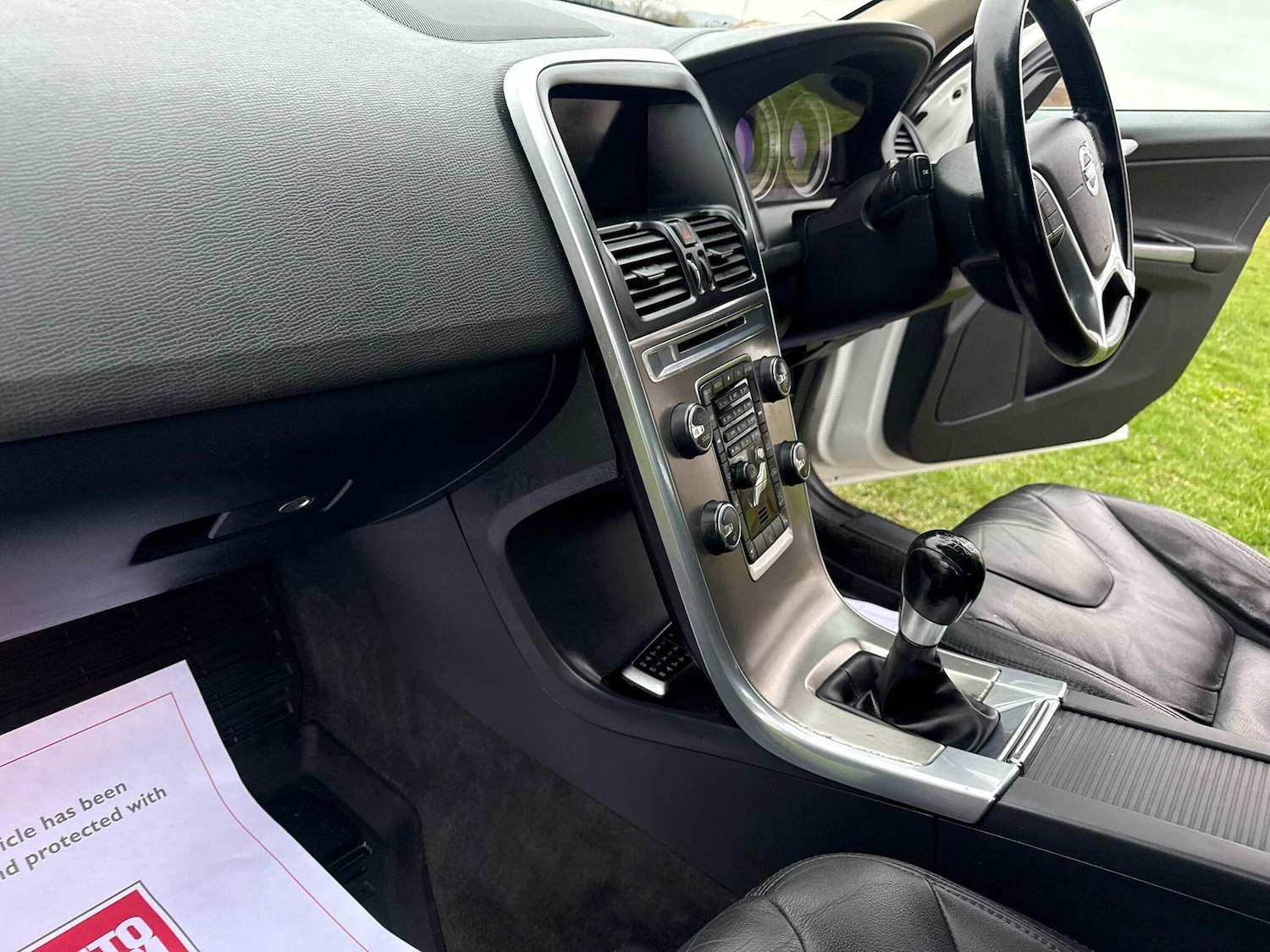 Used Volvo XC60 2012 for sale - 77611449: Photo 32