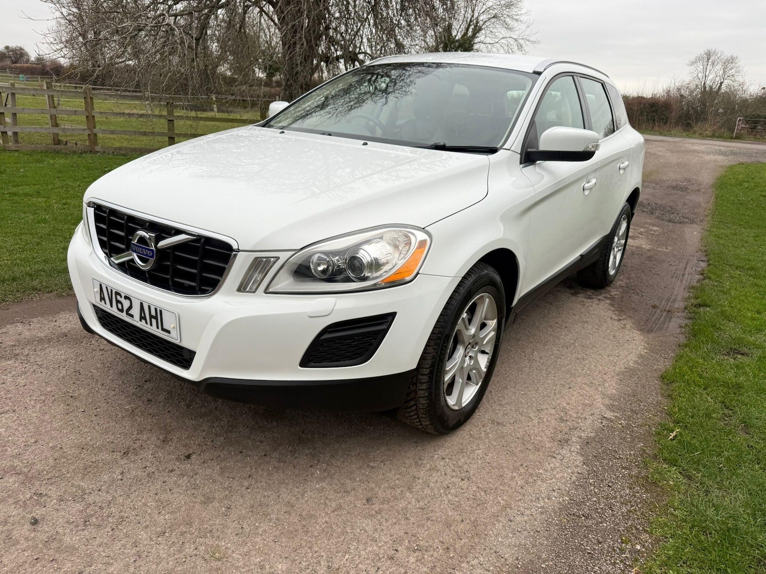 Used Volvo XC60 2012 for sale - 77611449: Photo 4