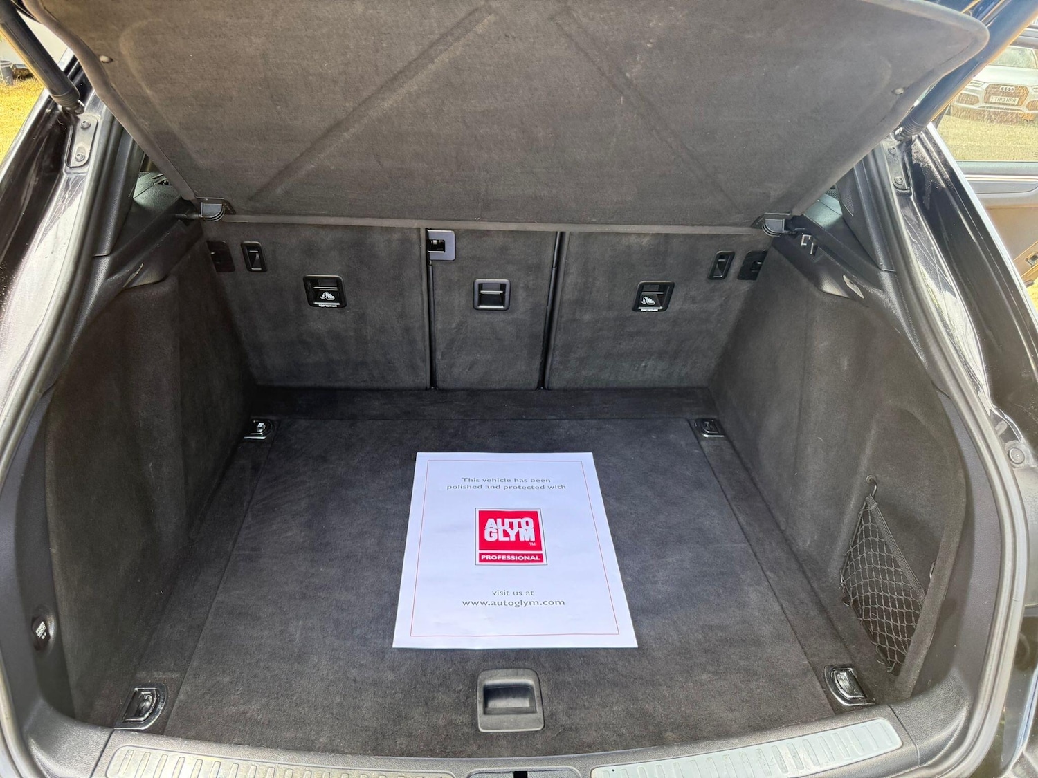 Vehicle 29