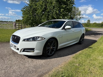 Used Jaguar XF 2015 for sale - 78572663: Photo