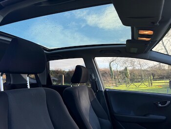 Used Honda Jazz 2009 for sale - 77230110: Photo