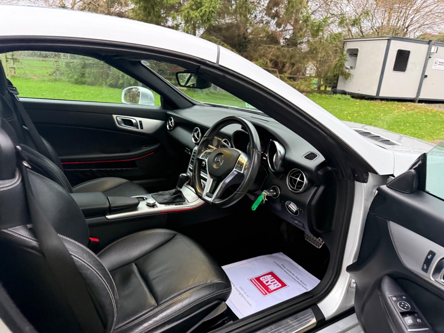 Used Mercedes-Benz SLK 2012 for sale - 76839941: Photo 16