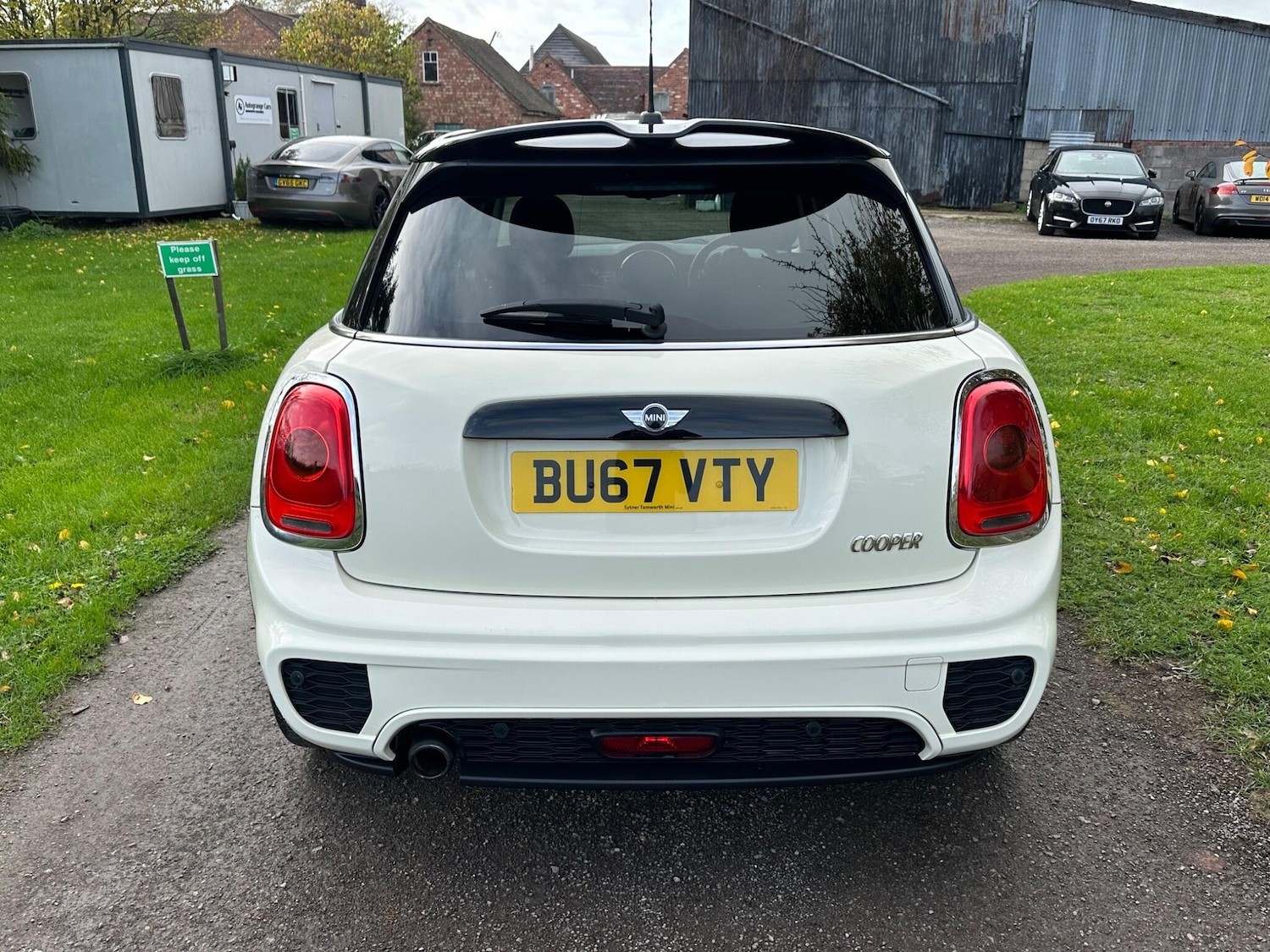 Used MINI Hatch 2017 for sale - 76549953: Photo 10