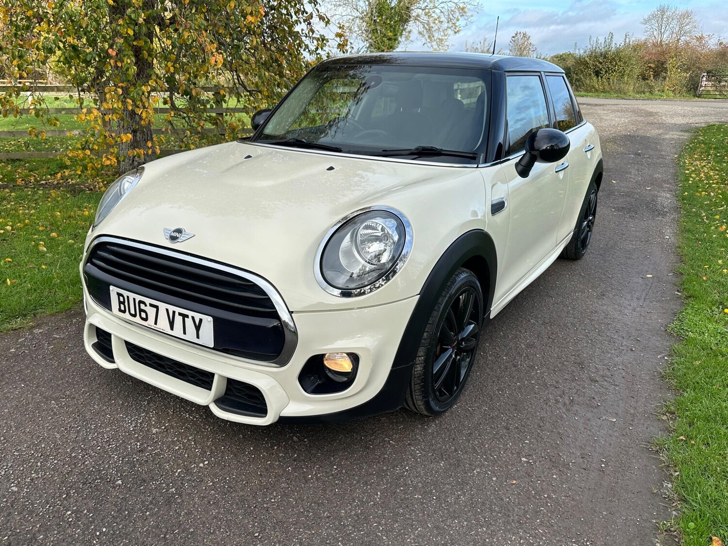 Used MINI Hatch 2017 for sale - 76549953: Photo 3