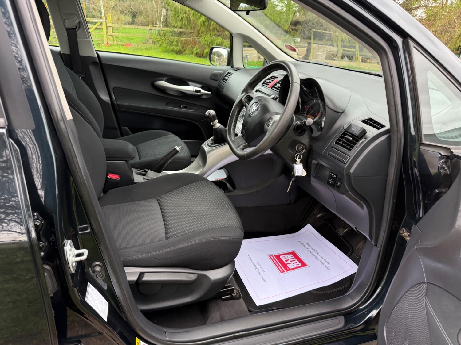 Used Toyota Auris 2011 for sale - 77646895: Photo 14