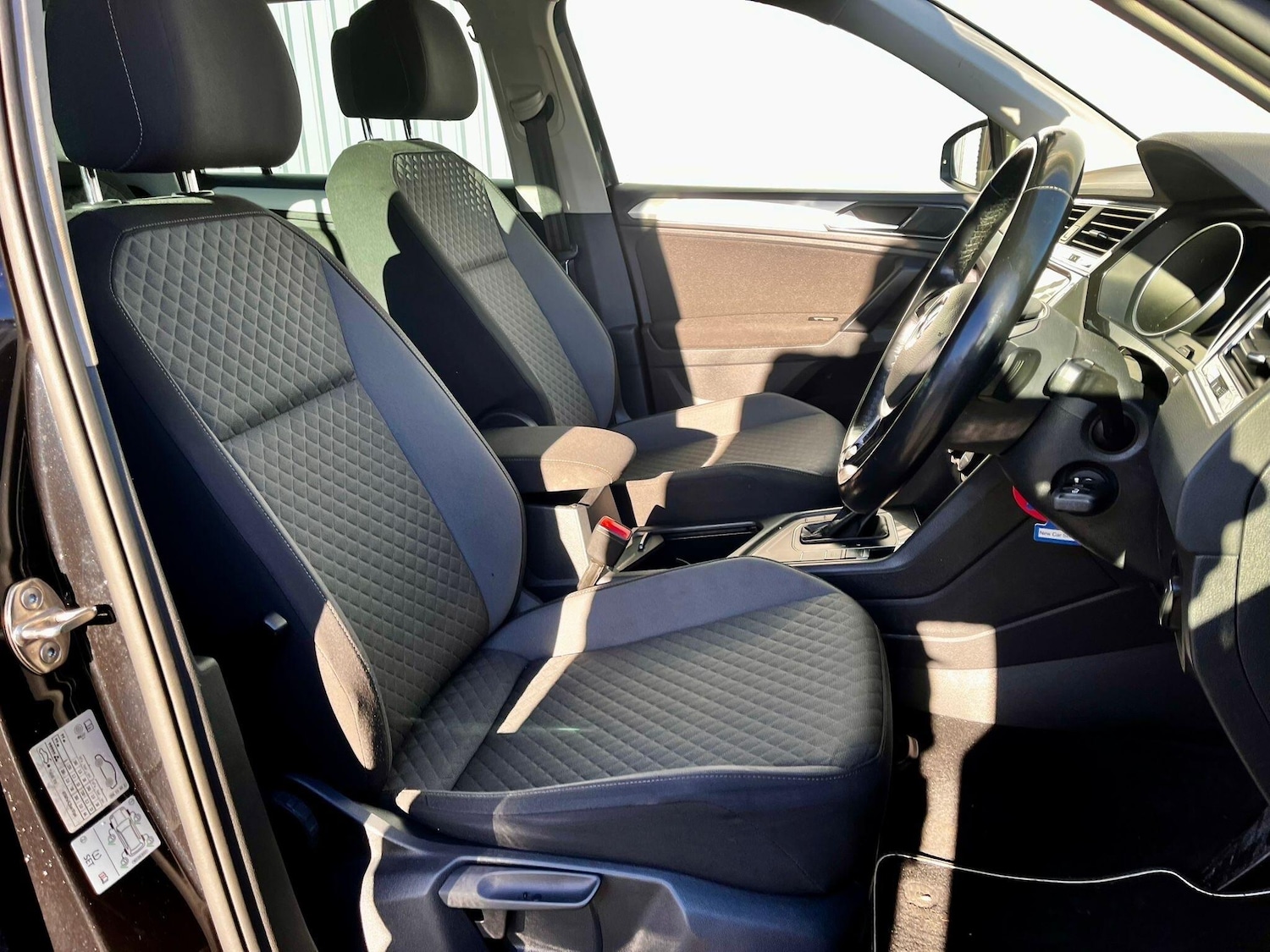 Used Volkswagen Tiguan 2017 for sale - 77130846: Photo 15