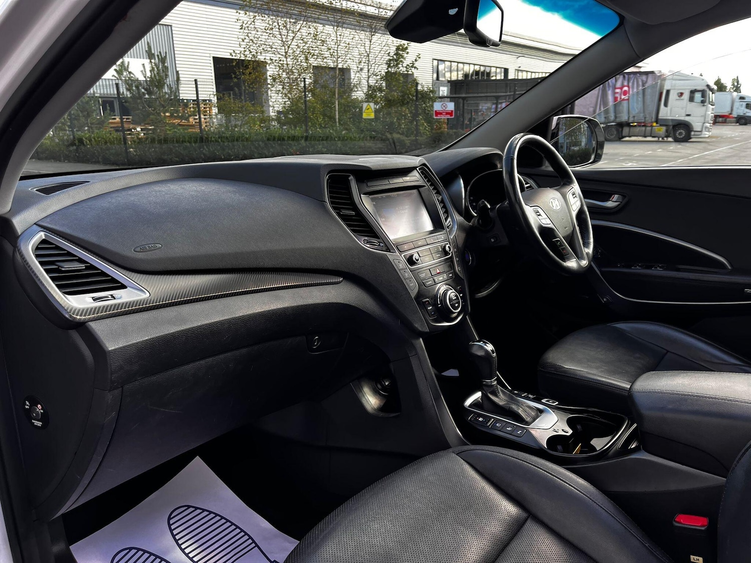 Used Hyundai Santa Fe 2018 for sale - 76031634: Photo 19