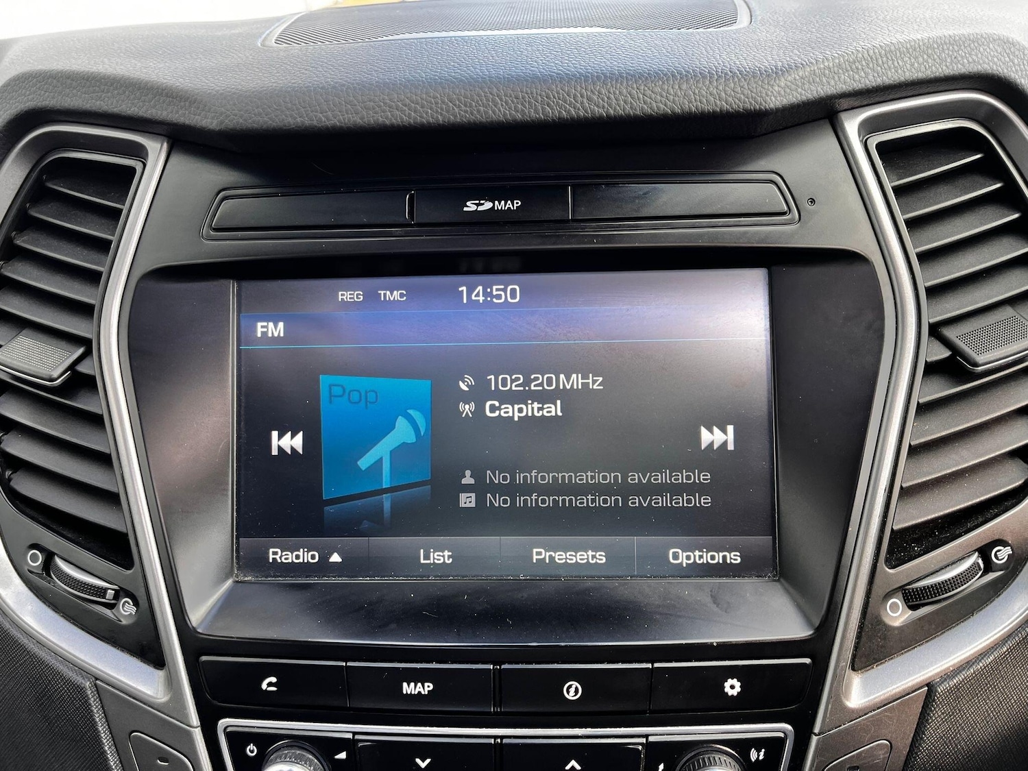 Used Hyundai Santa Fe 2018 for sale - 76031634: Photo 26