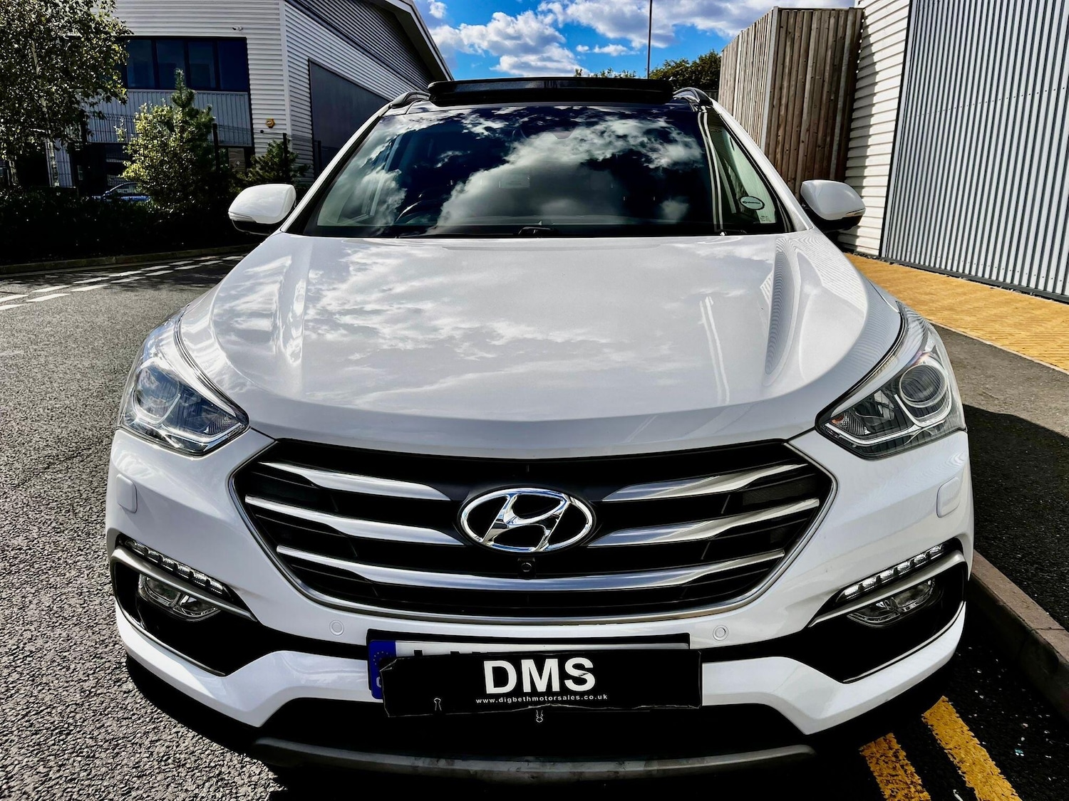 Used Hyundai Santa Fe 2018 for sale - 76031634: Photo 3