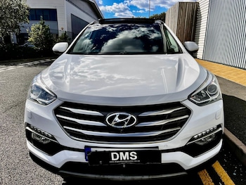 Used Hyundai Santa Fe 2018 for sale - 76031634: Photo 3