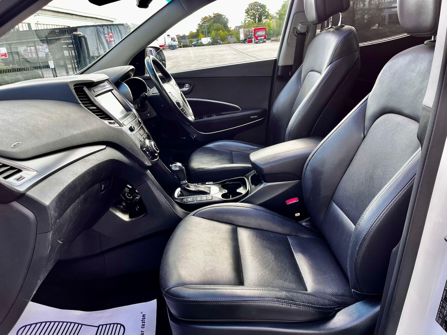 Used Hyundai Santa Fe 2018 for sale - 76031634: Photo 43
