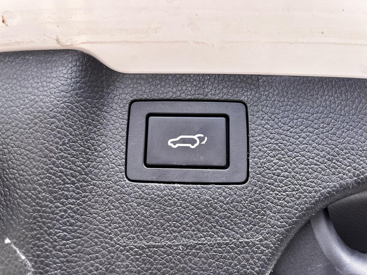 Used Hyundai Santa Fe 2018 for sale - 76031634: Photo 55