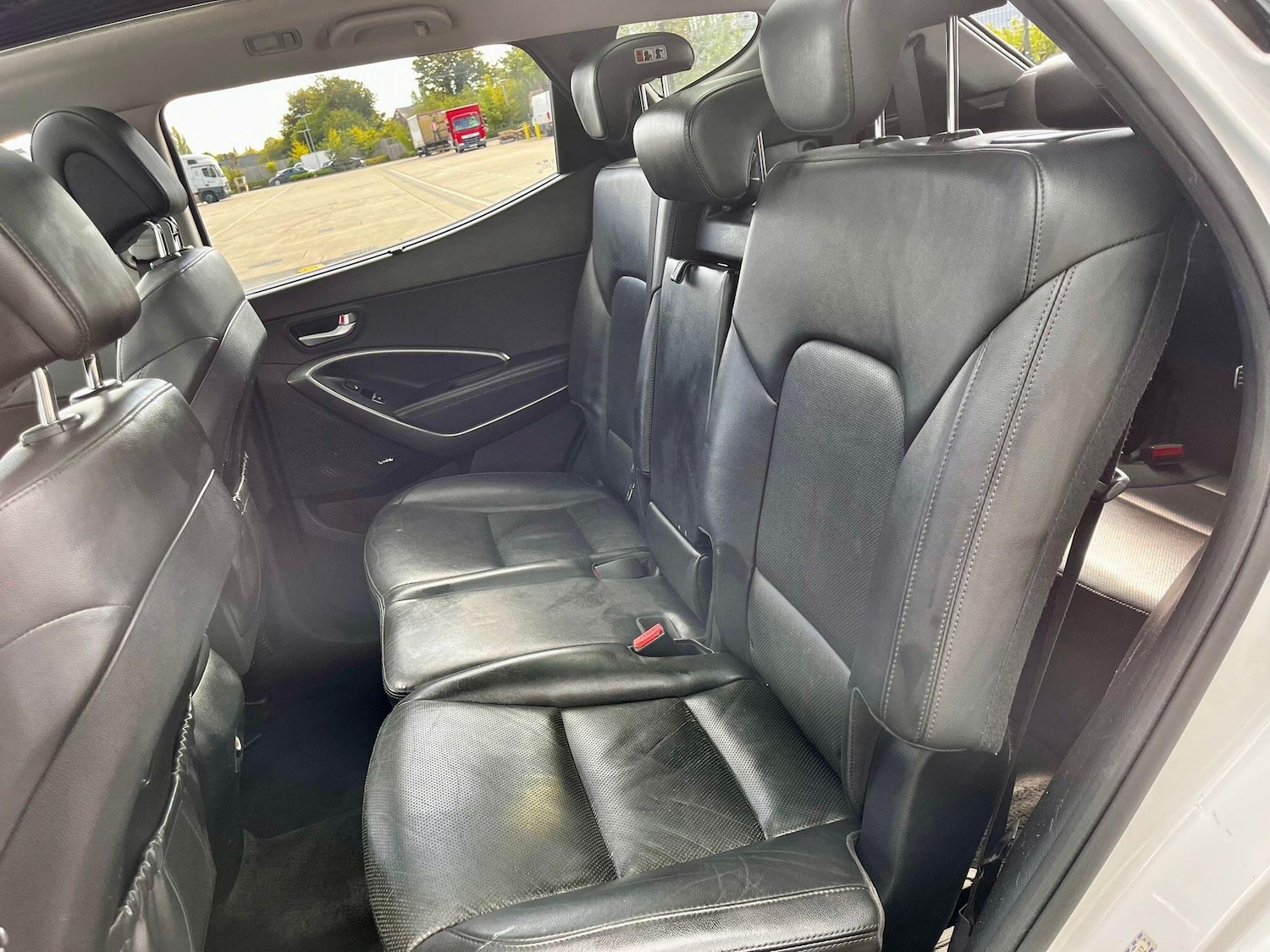 Used Hyundai Santa Fe 2018 for sale - 76031634: Photo 60