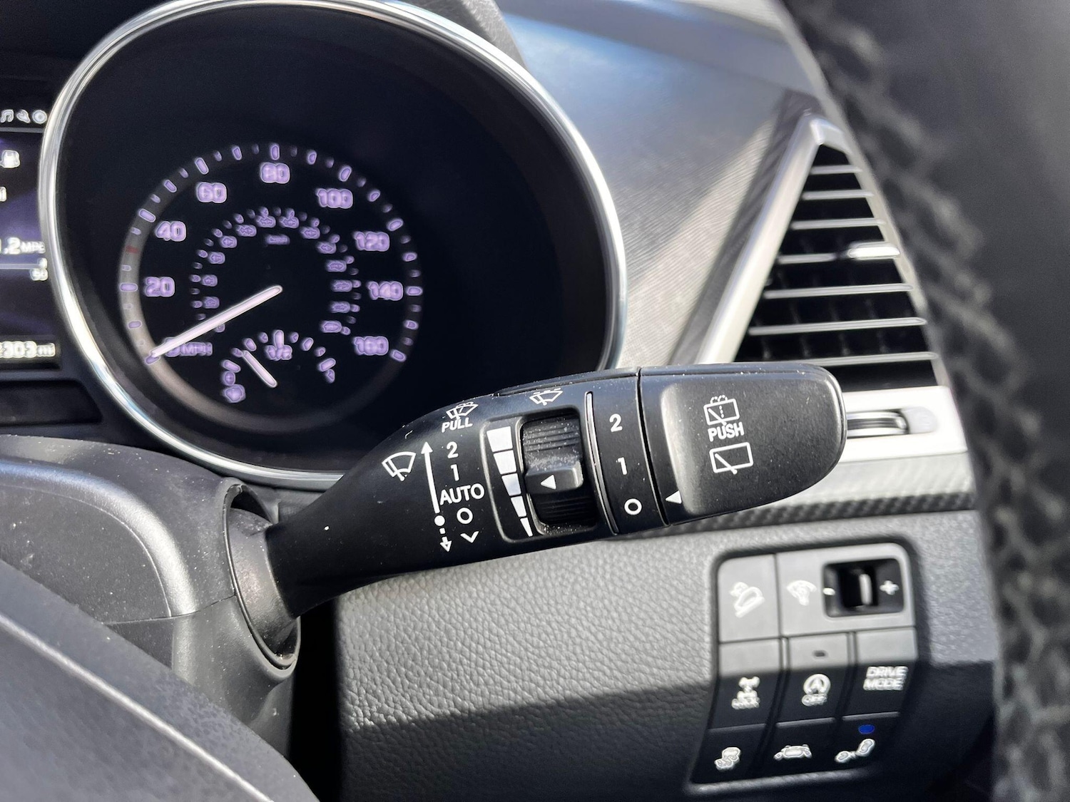 Used Hyundai Santa Fe 2018 for sale - 76031634: Photo 62