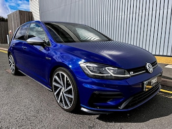 Volkswagen - Golf