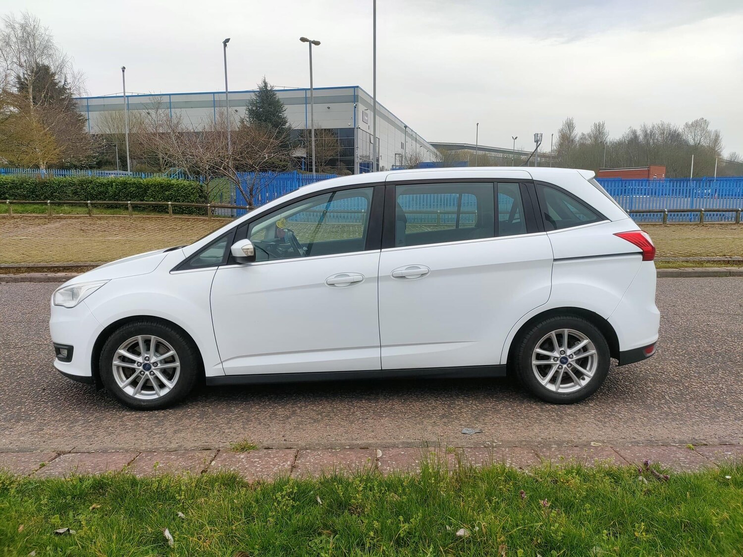 Used Ford Grand C-Max 2017 for sale - 78115176: Photo 12