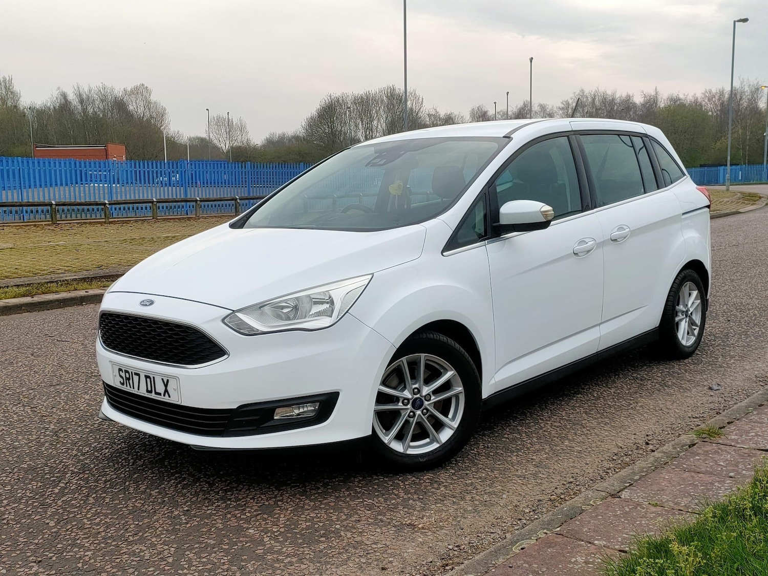 Used Ford Grand C-Max 2017 for sale - 78115176: Photo 3