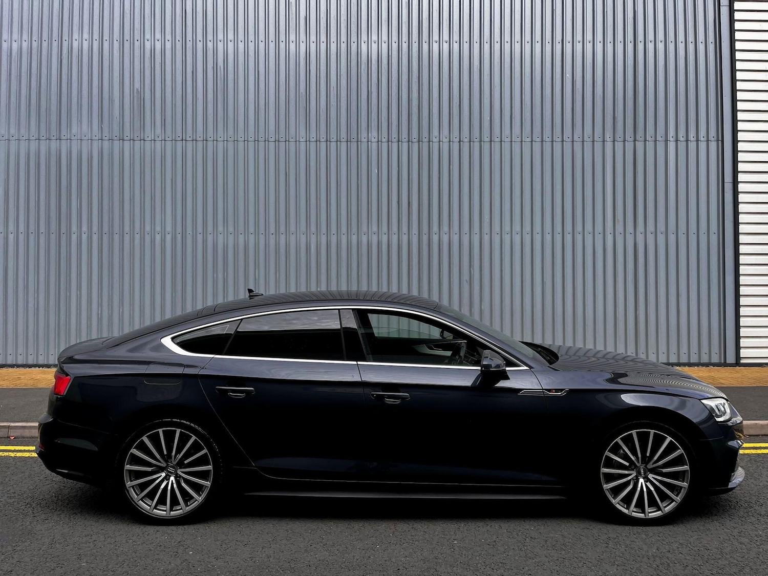 Used Audi A5 2017 for sale - 76152828: Photo 8