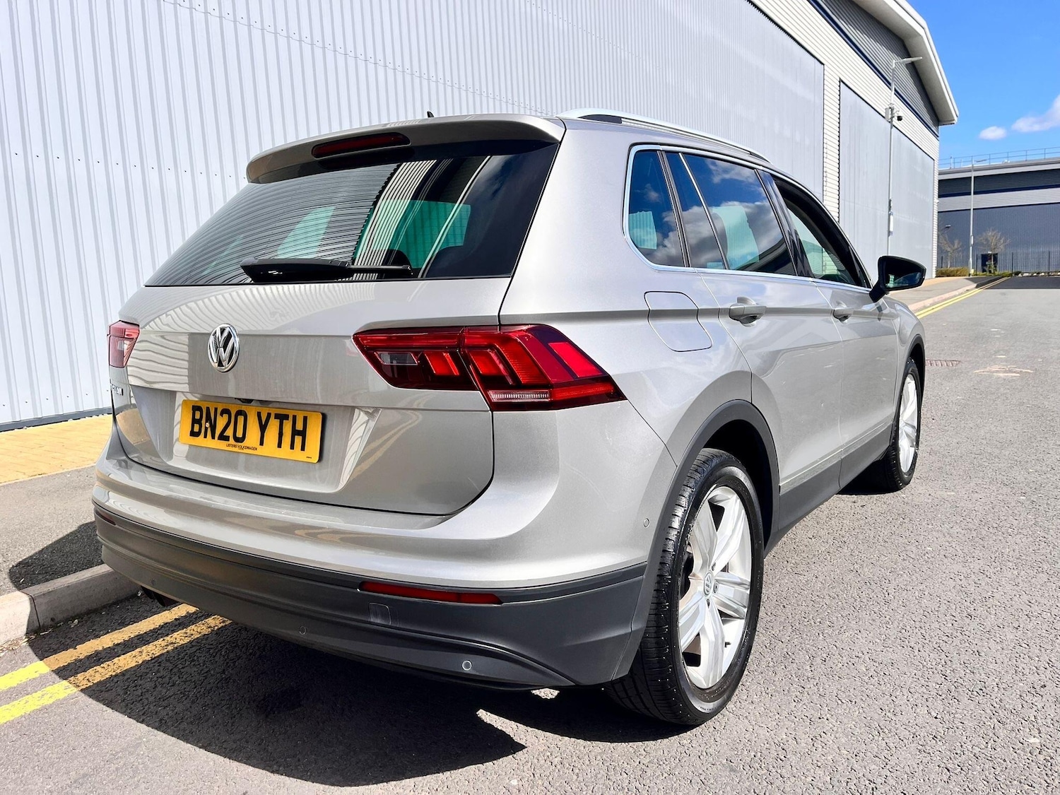 Used Volkswagen Tiguan 2020 for sale - 78127761: Photo 8