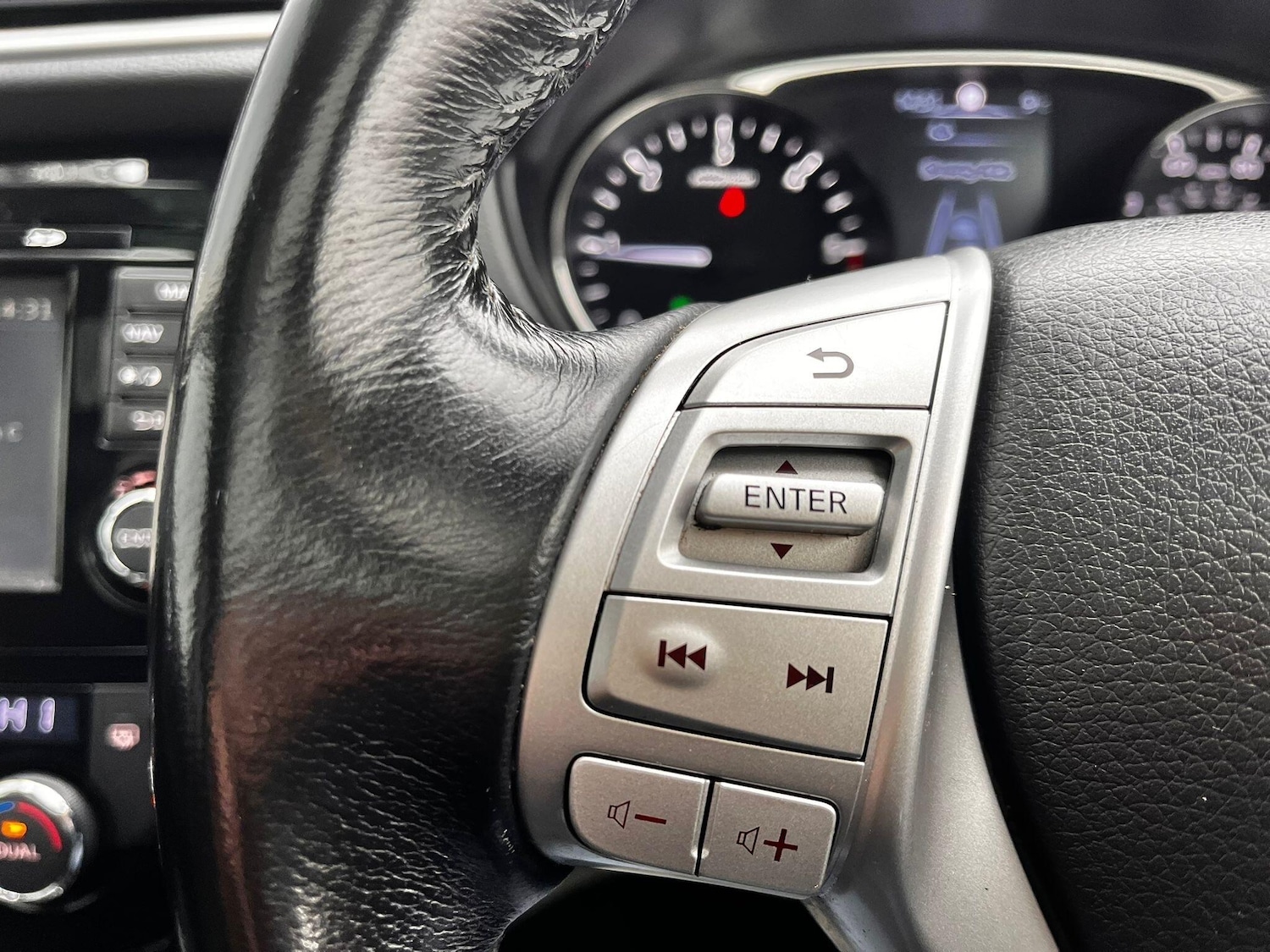 Used Nissan X-Trail 2016 for sale - 77279527: Photo 26