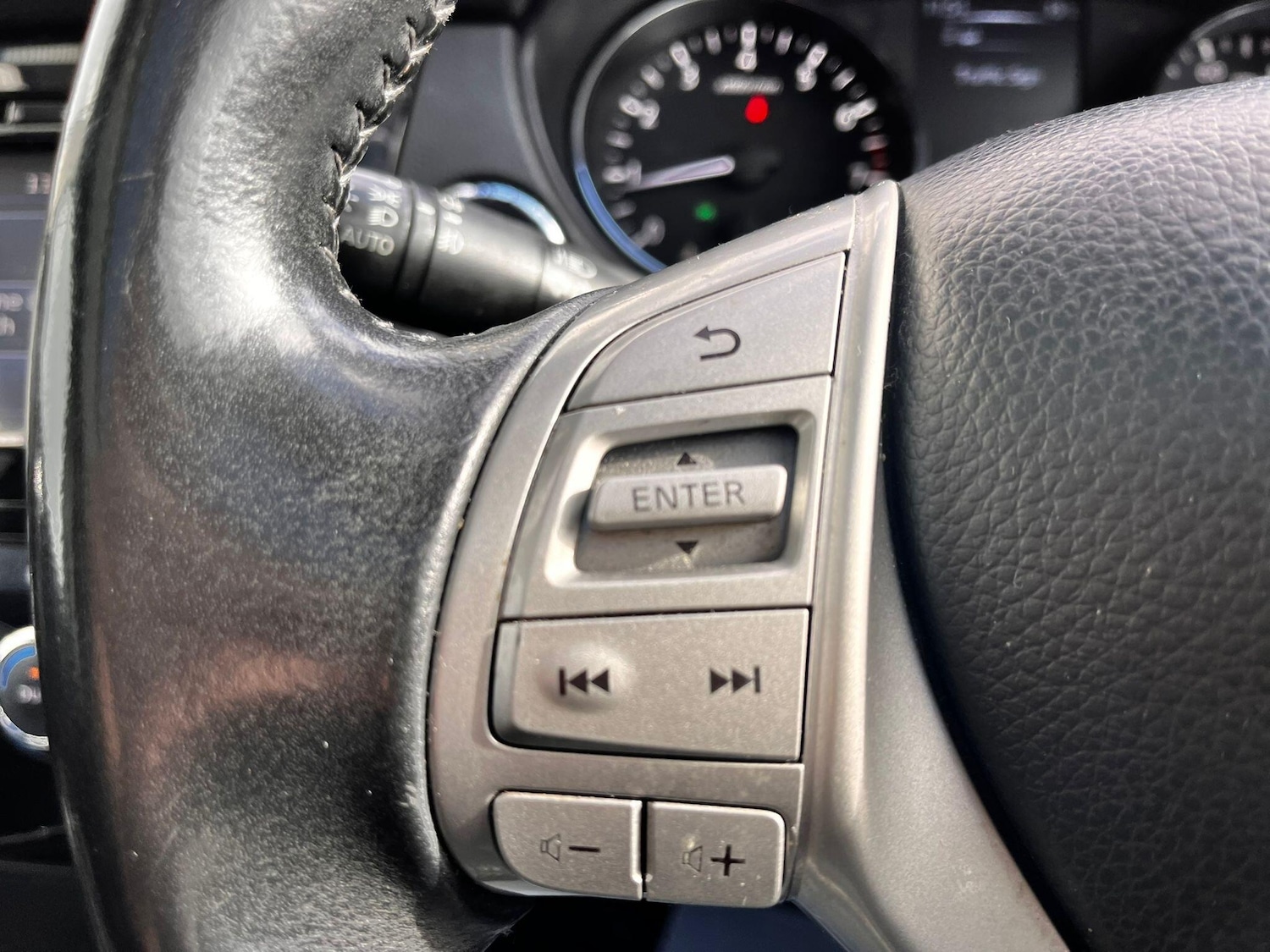 Used Nissan Qashqai 2016 for sale - 76389227: Photo 28