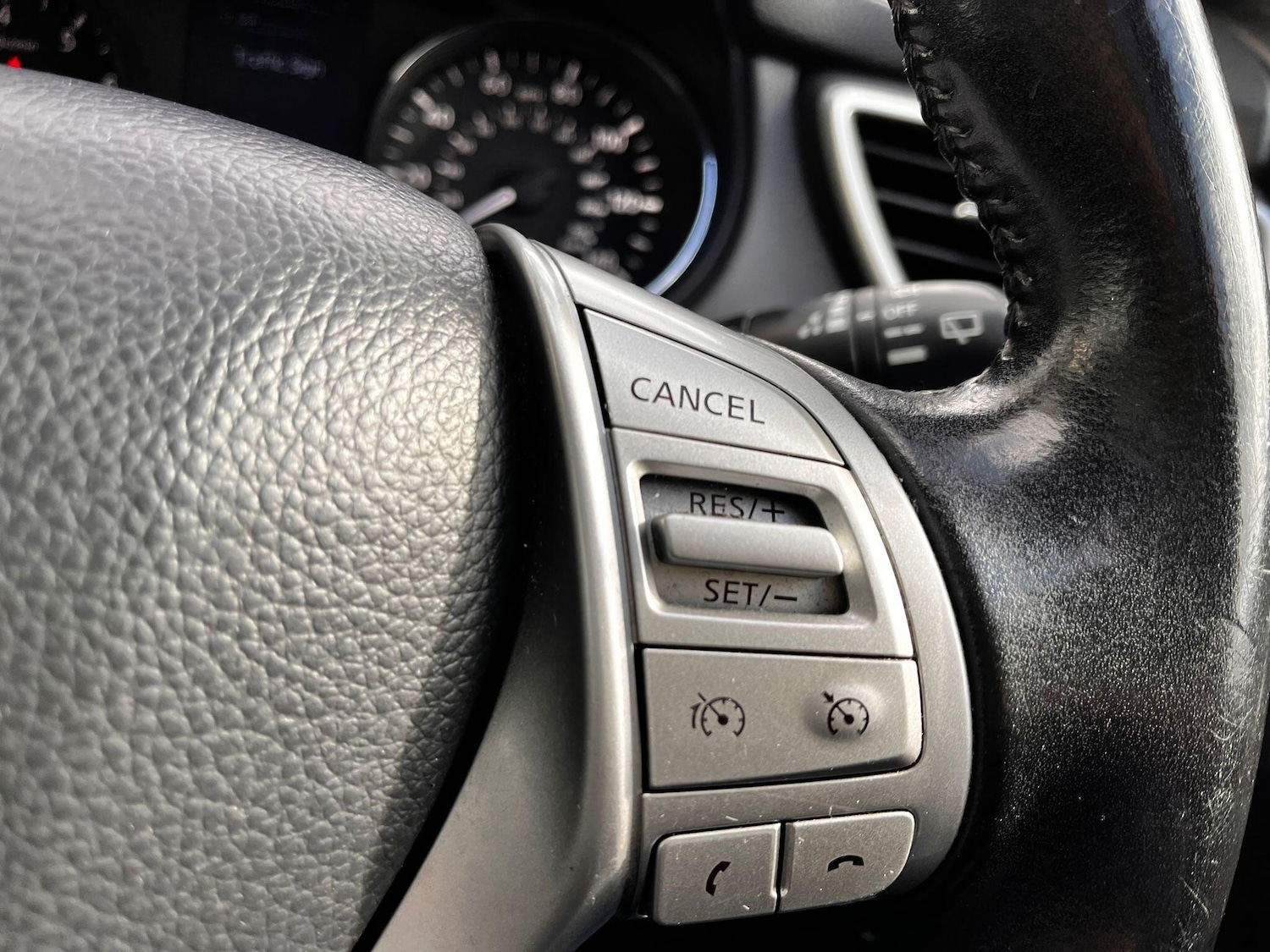 Used Nissan Qashqai 2016 for sale - 76389227: Photo 33