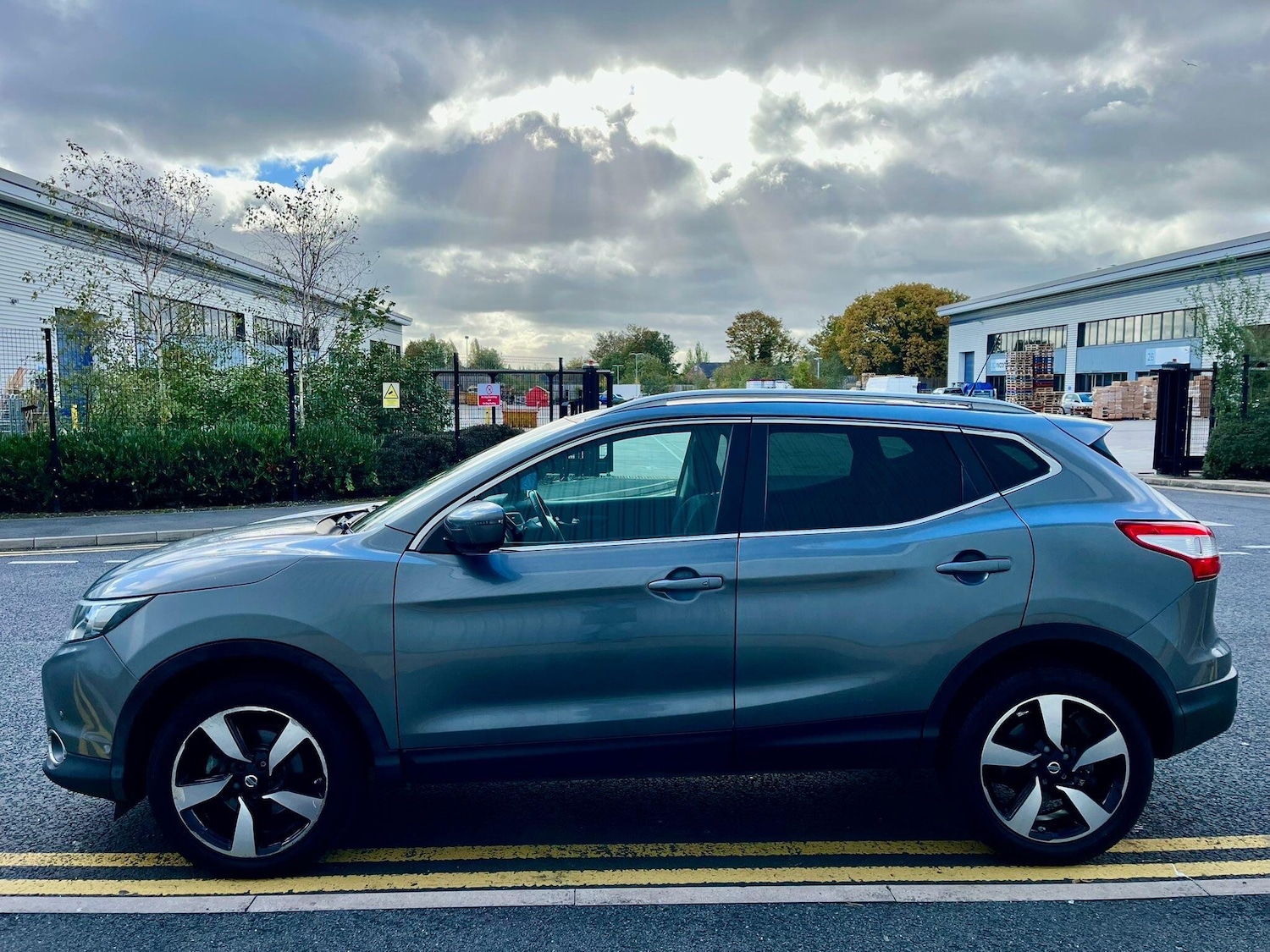 Used Nissan Qashqai 2016 for sale - 76389227: Photo 4