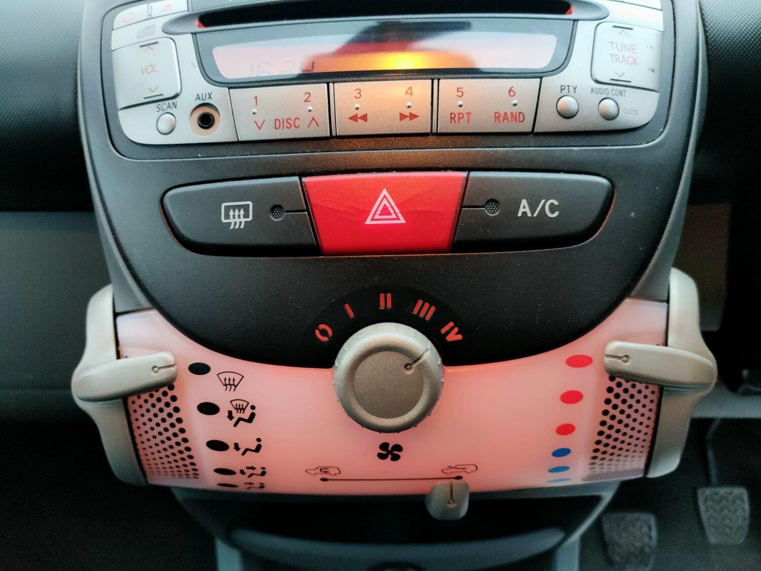 Used Toyota AYGO for sale - 77484086: Photo 22