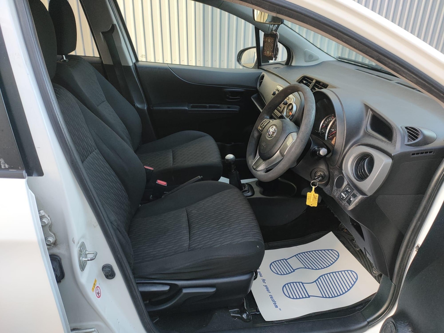 Used Toyota Yaris for sale - 77279073: Photo 16