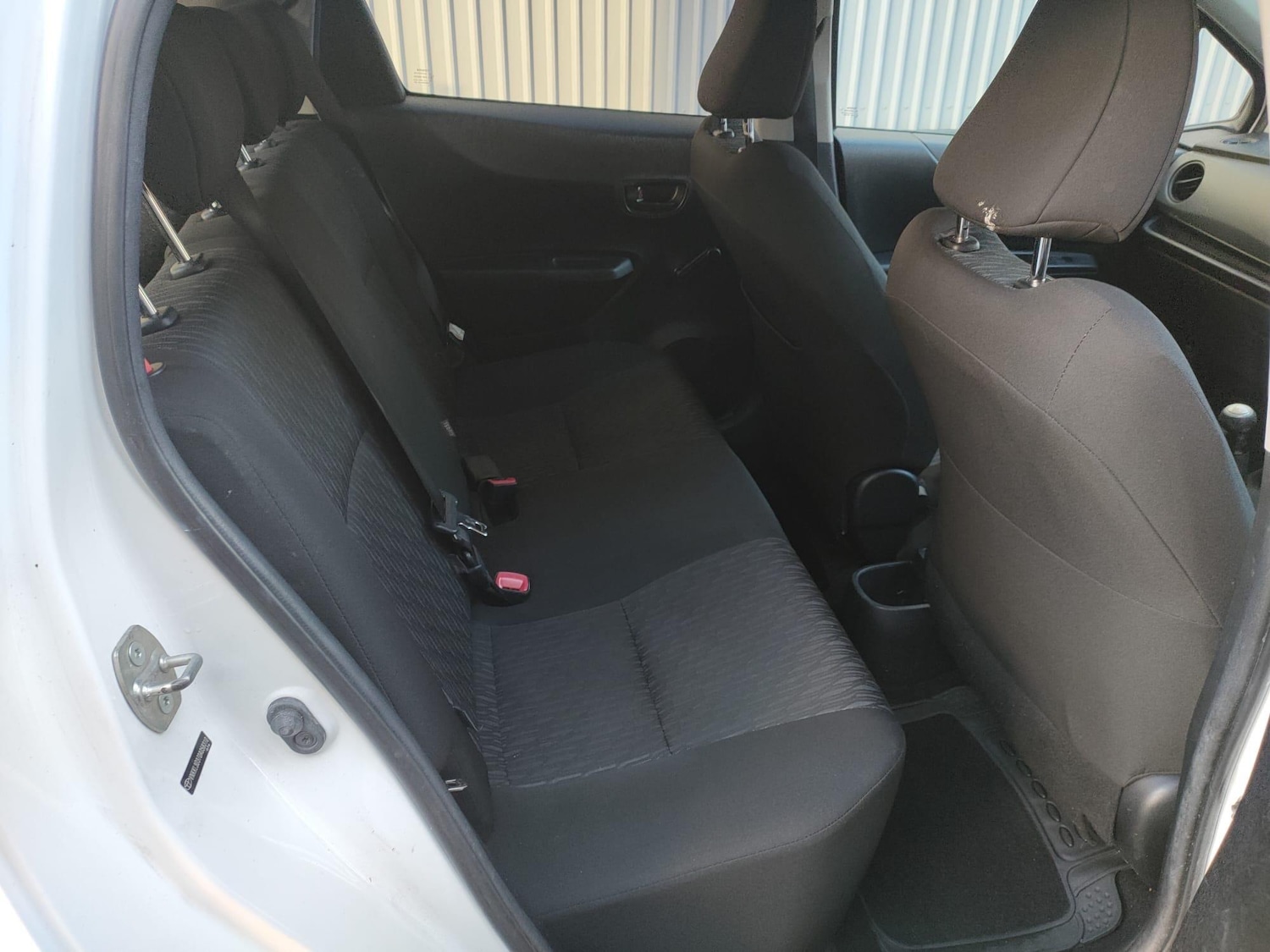 Used Toyota Yaris for sale - 77279073: Photo 17