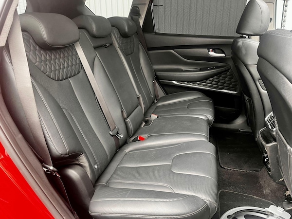 Used Hyundai Santa Fe 2018 for sale - 76315034: Photo 27
