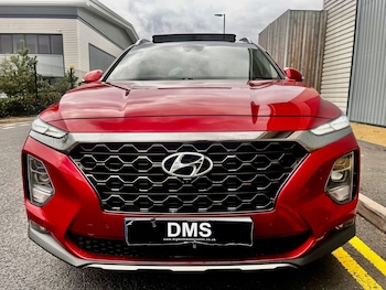 Used Hyundai Santa Fe 2018 for sale - 76315034: Photo 2