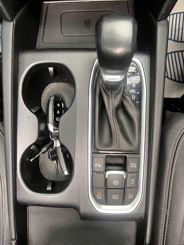 Used Hyundai Santa Fe 2018 for sale - 76315034: Photo 31