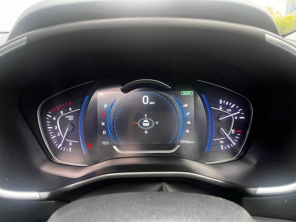 Used Hyundai Santa Fe 2018 for sale - 76315034: Photo 36
