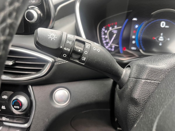 Used Hyundai Santa Fe 2018 for sale - 76315034: Photo 59