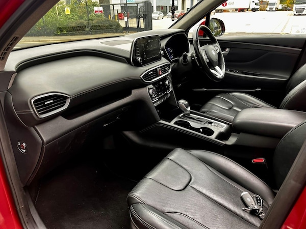 Used Hyundai Santa Fe 2018 for sale - 76315034: Photo 64