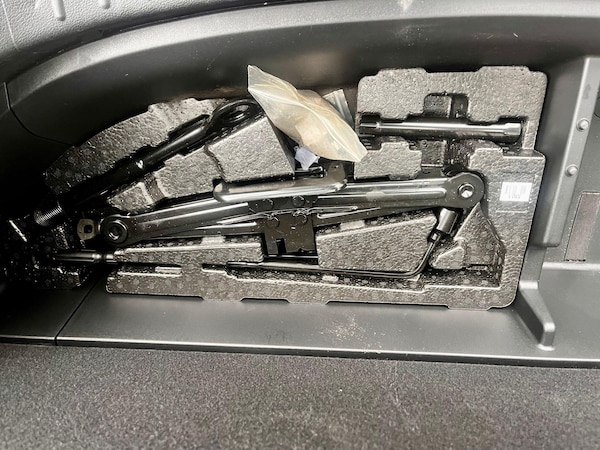 Used Hyundai Santa Fe 2018 for sale - 76315034: Photo 72