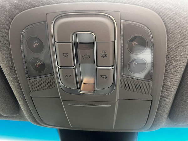 Used Hyundai Santa Fe 2018 for sale - 76315034: Photo 76