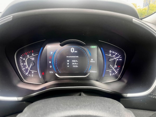 Used Hyundai Santa Fe 2018 for sale - 76315034: Photo 83