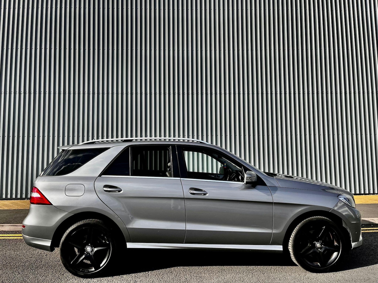 Used Mercedes-Benz M Class 2015 for sale - 76988475: Photo 8