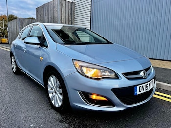 Used Vauxhall Astra 2015 for sale - 76620616: Photo