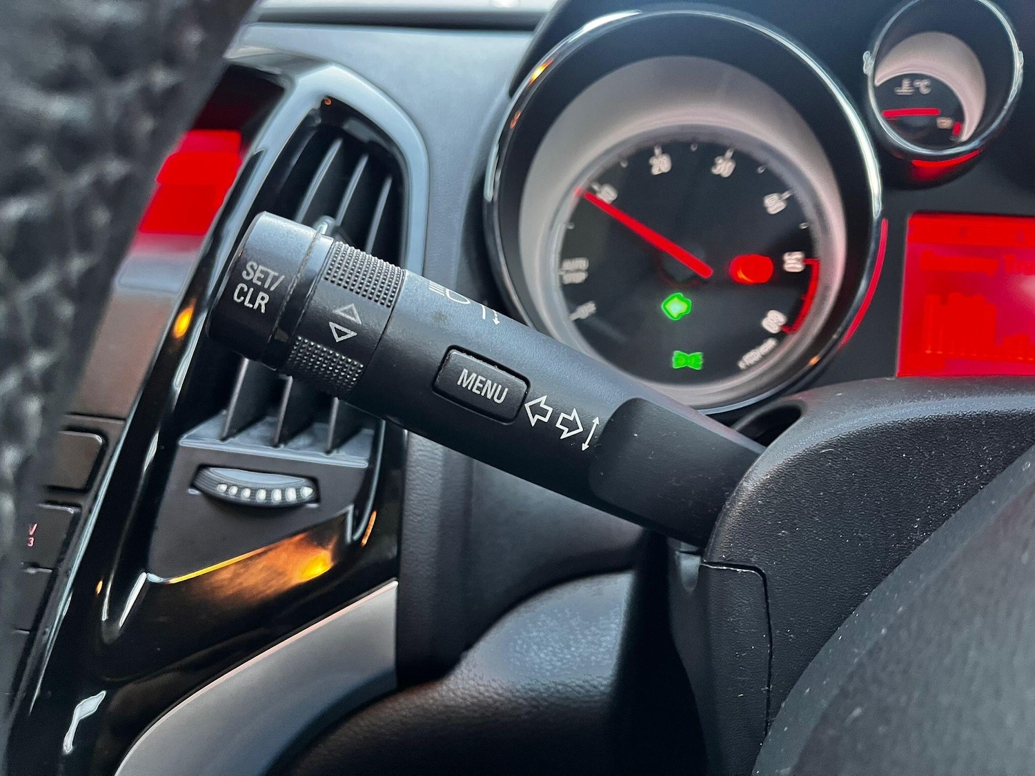 Used Vauxhall Astra 2015 for sale - 76620616: Photo 28