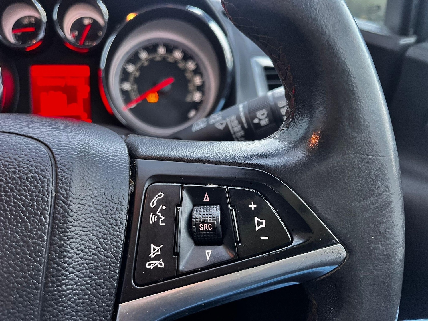 Used Vauxhall Astra 2015 for sale - 76620616: Photo 29