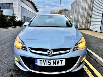 Used Vauxhall Astra 2015 for sale - 76620616: Photo