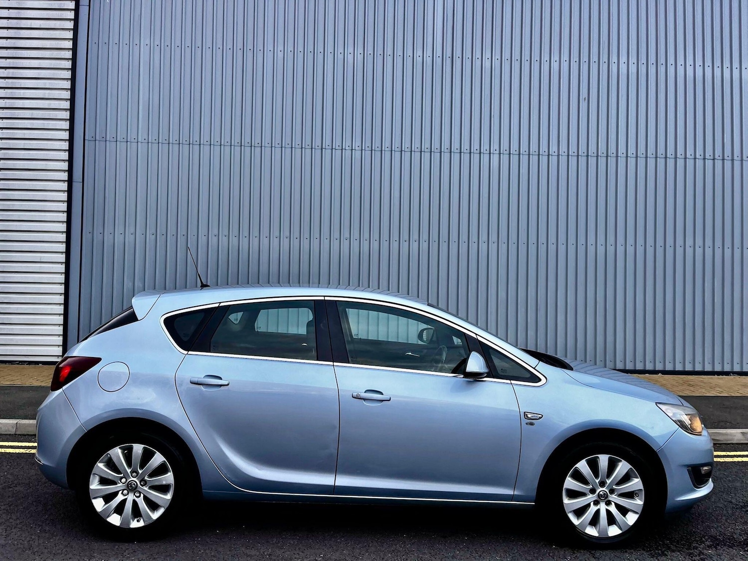 Used Vauxhall Astra 2015 for sale - 76620616: Photo 9