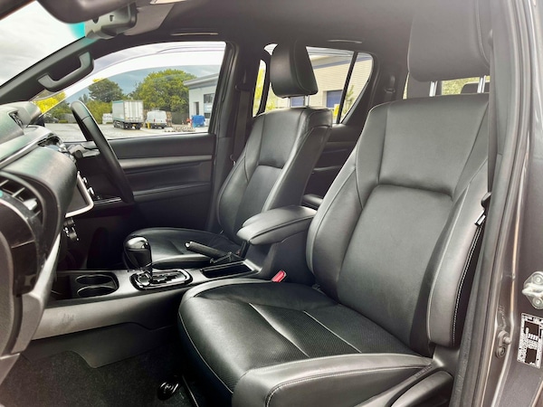 Used Toyota Hilux 2023 for sale - 75257951: Photo 15