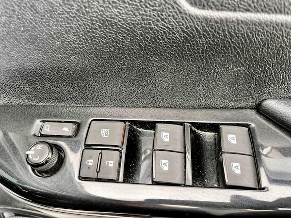 Used Toyota Hilux 2023 for sale - 75257951: Photo 23