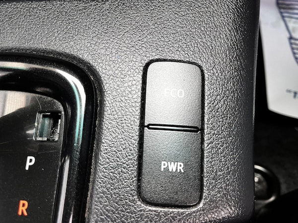 Used Toyota Hilux 2023 for sale - 75257951: Photo 43