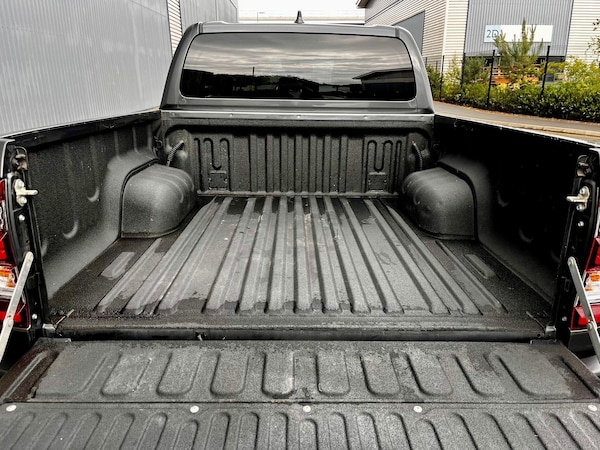 Used Toyota Hilux 2023 for sale - 75257951: Photo 54