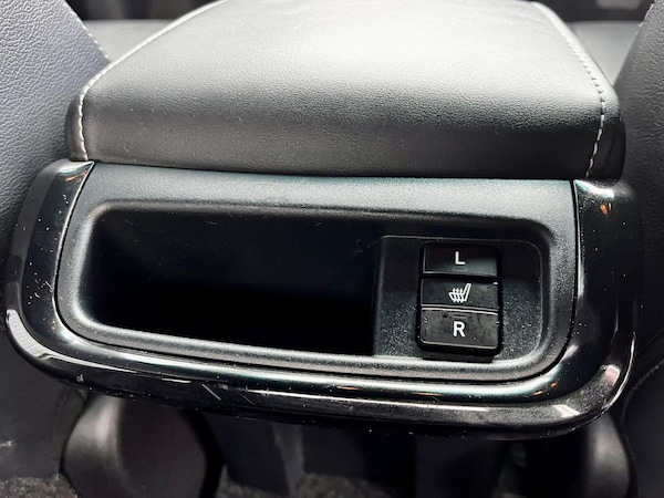 Used Toyota Hilux 2023 for sale - 75257951: Photo 56